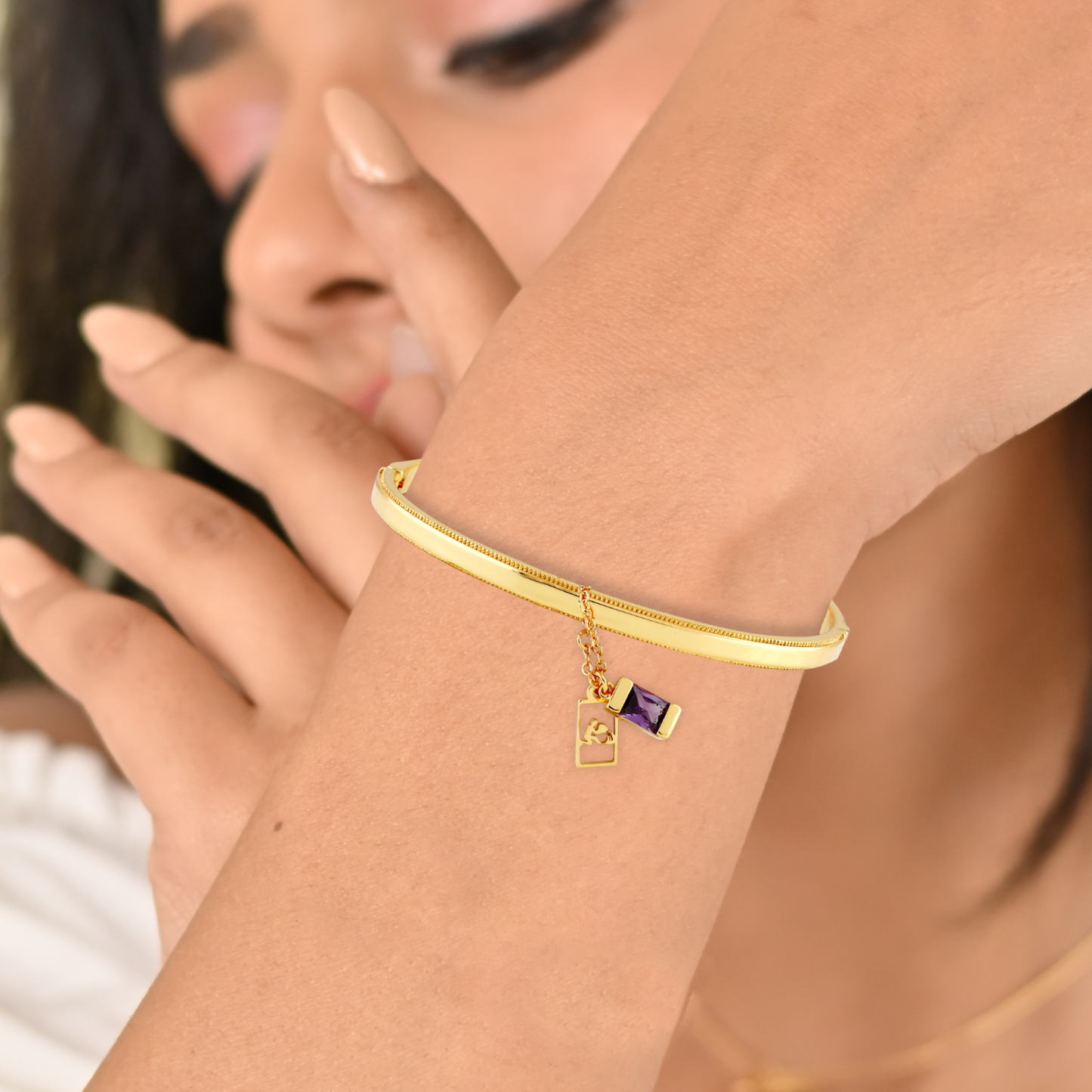 Aquarius Bangle Bracelet ( Jan 20 - Feb 18 ) - Dear Sister