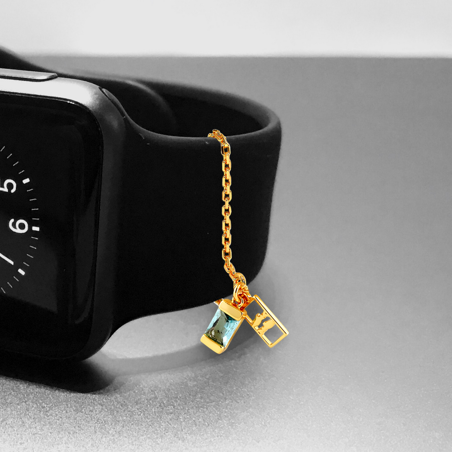 Pisces Watch Charm ( Feb 19 - Mar 20 )