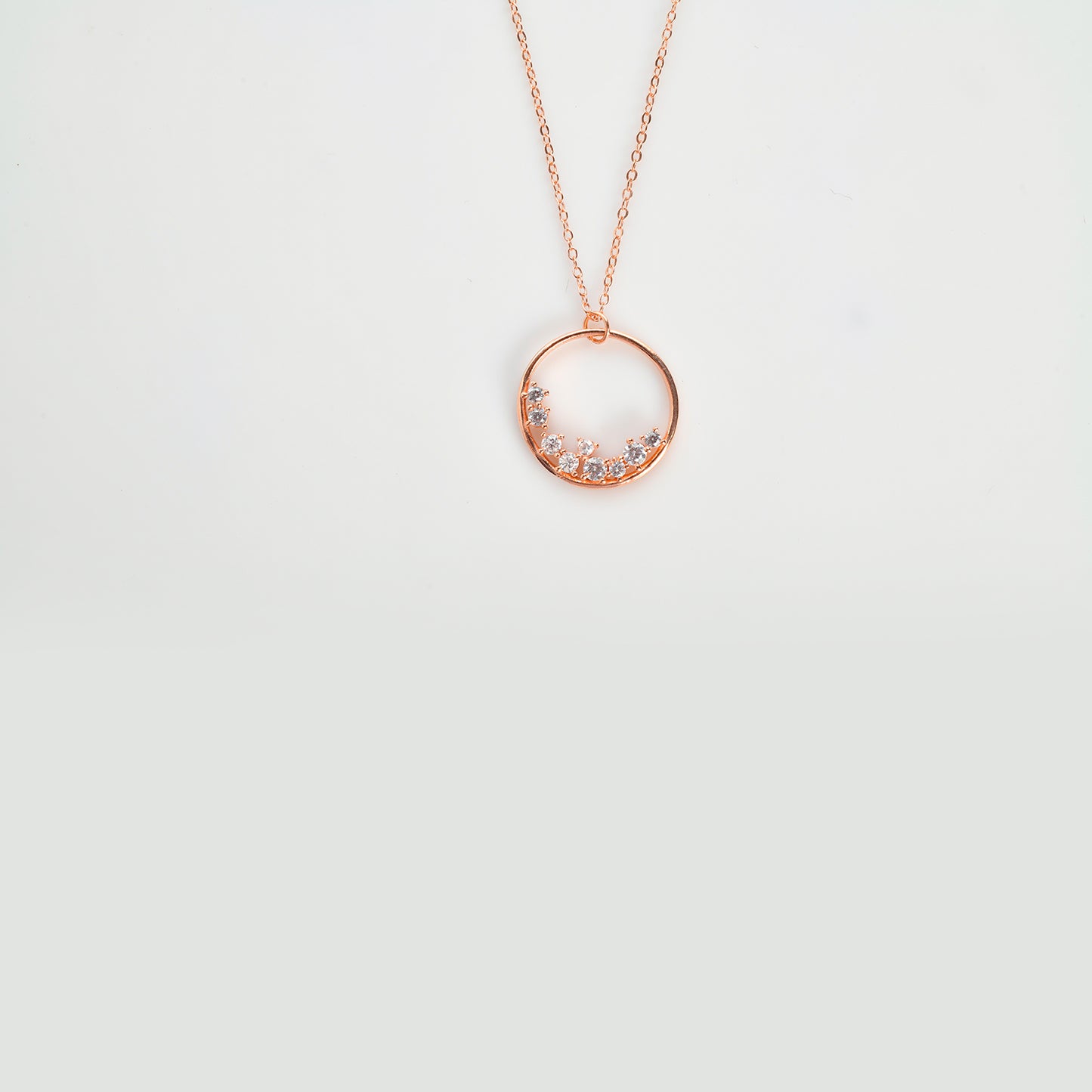 Double Chain – The Layered Luxe Necklace