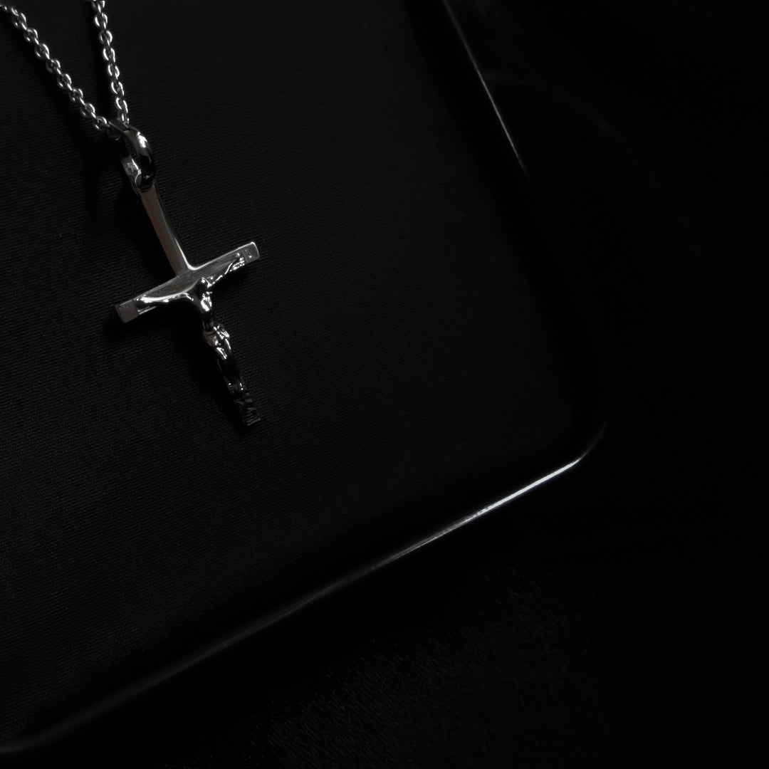 Jesus Cross Pendant (White Gold Plating)