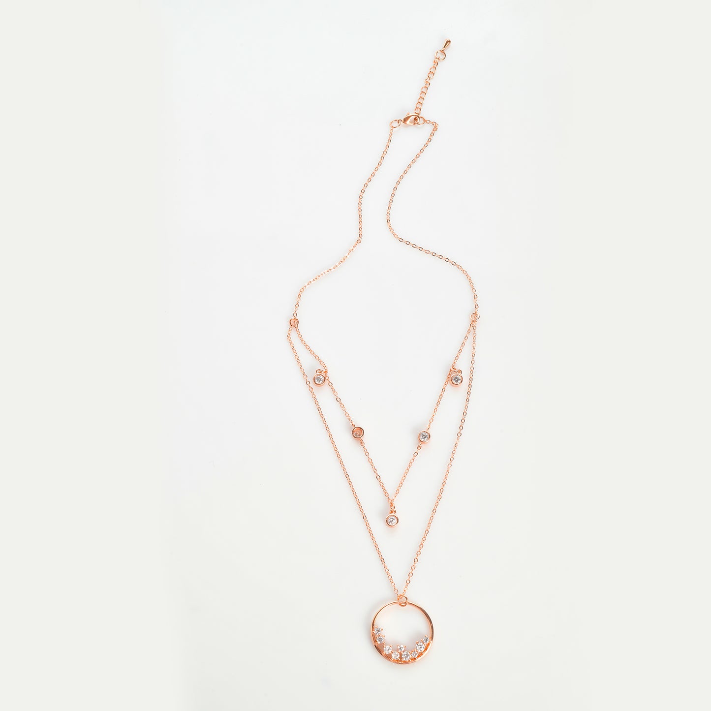 Double Chain – The Layered Luxe Necklace