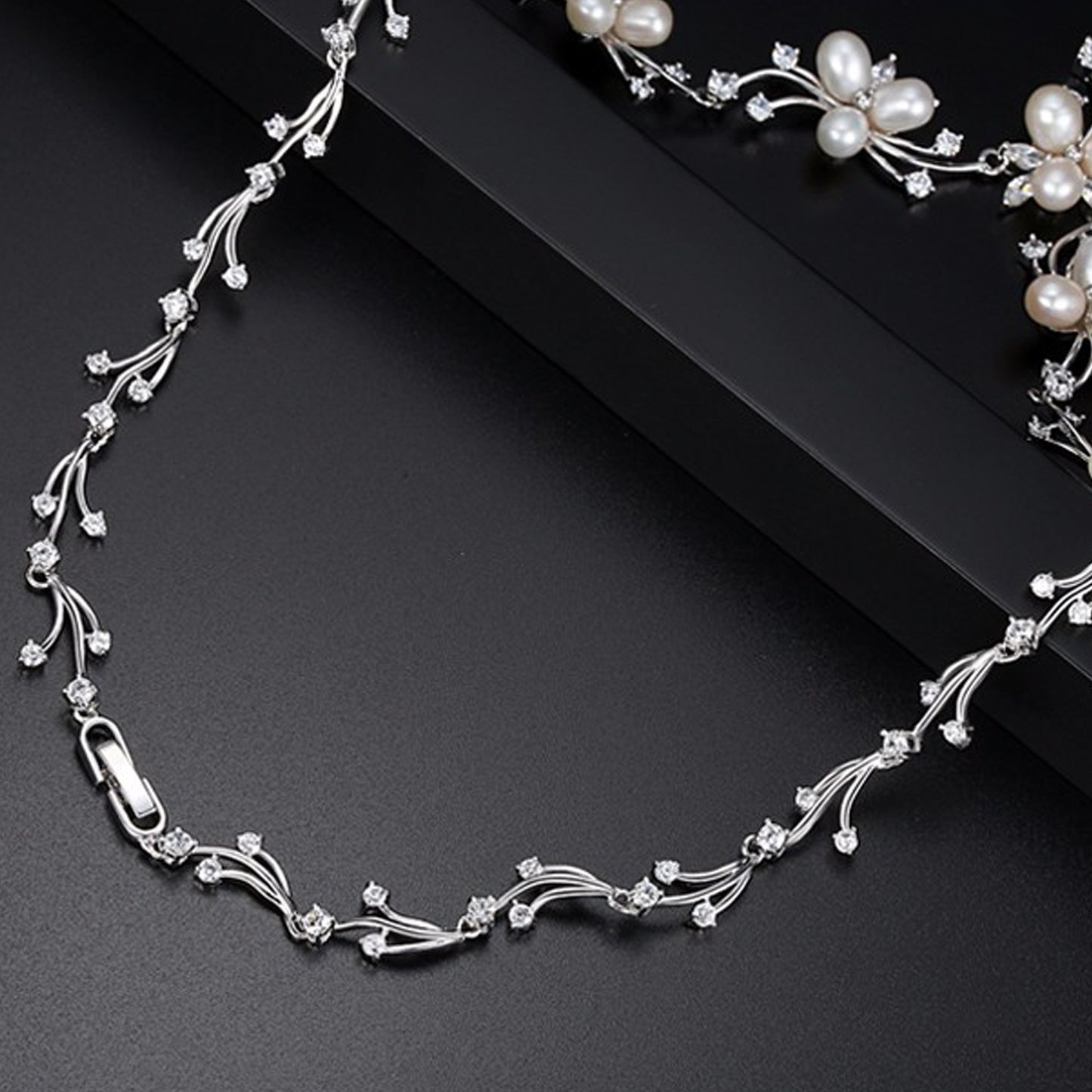 Bloome Necklace Set - Kuberlo - Best Gift for - Imitation Jewellery - Designer Jewellery - one gram gold - fashion jewellery